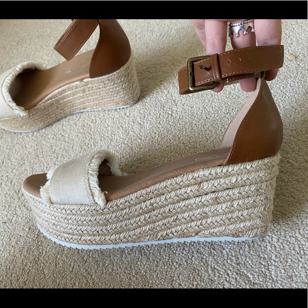 Creme Bohemian Wedges Perfect for Summer!